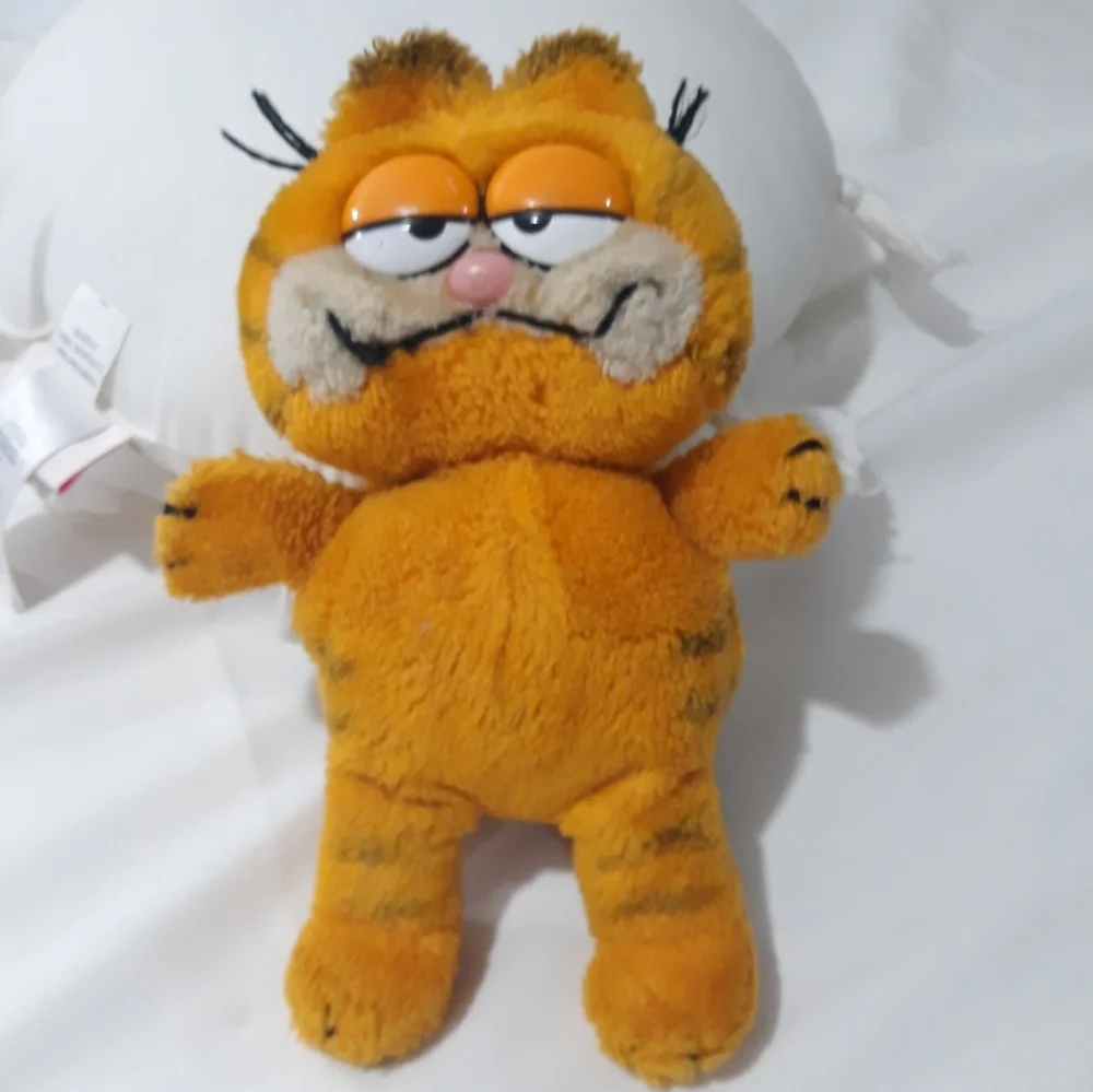Vintage 80's  Garfield Plush Toy - Orange 10